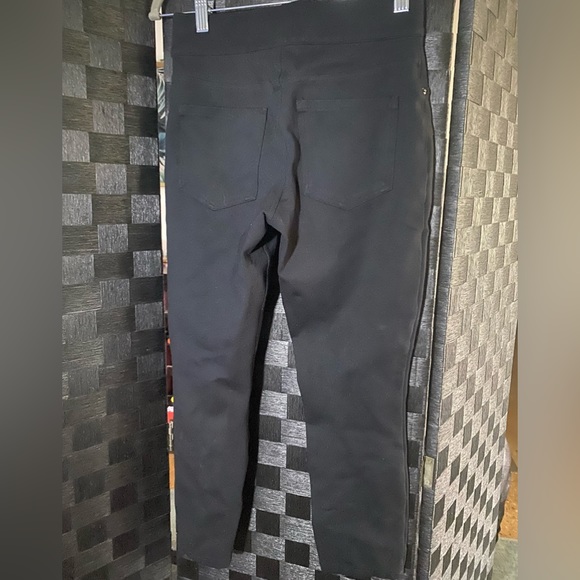 Spanx pants - Picture 3 of 3